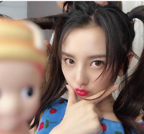 娱乐吃瓜迪丽热巴杨洋,甜蜜互动引粉丝热议